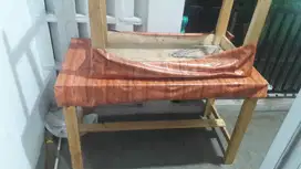meja 2 buah seperti baru