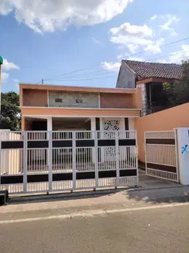 DIJUAL RUMAH MAYJEN SUNGKONO