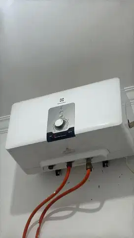 Water heater electrolux 30 liter