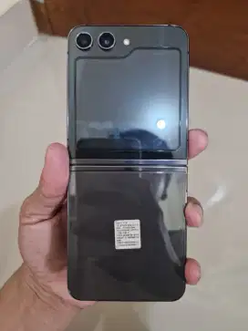 Samsung Z Flip 5 5G 8/256GB resmi Sein fullset mulus pemakaian