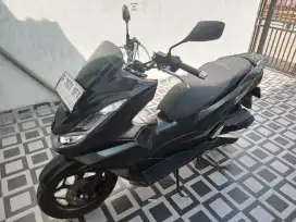 Honda New PCX 160 CBS Black Matte (Hitam Doff)
