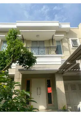 DISEWAKAN - RUMAH MAXWELL UTARA 1 CLUSTER MAXWELL - SUMMARECON SERPONG