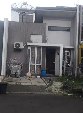 Rumah 1-1/2 lantai  The Icon BSD (AT)