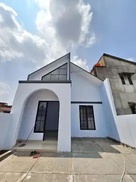 Dijual town house islami di pinggir jalan