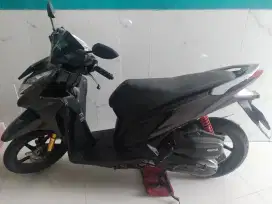 H. Vario Hitam 2014