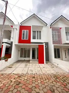 Rumah 3Lt. Modern Cantik Strategis Full Akses Jatibening Pondok Gede