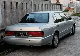 Toyota Crown Royal 1994 Bensin