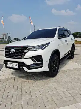 Toyota fortuner GR SPORT 2022