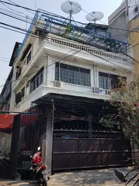 Rumah SHM 3 lantai Bisa untuk Industri, Krekot Bunder, Jakarta Pusat