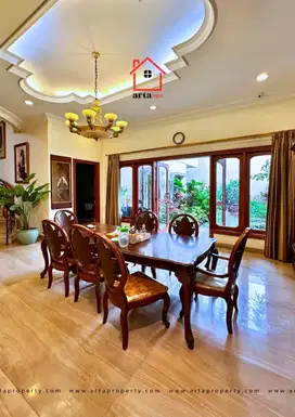 Rumah Bagus Siap Huni 2 Lantai di Menteng Jakpus