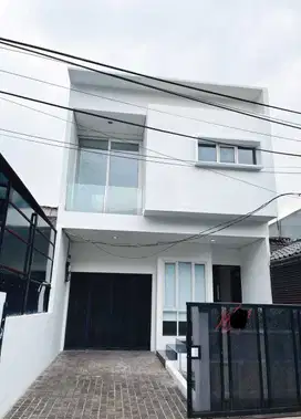 Rumah minimalis bagus di Pondok Indah Jakarta Selatan