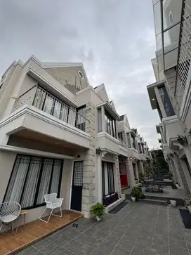 rumah baru di setraduta dekat universitas Maranatha