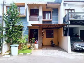 Disewakan rumah bagus kokoh siap huni  dikawasan Pejaten barat