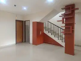 Dijual Rumah Modern Minimalis dalam lingkungan perumahan