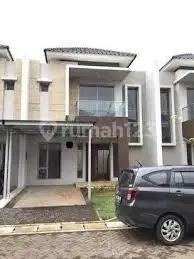 rumah pik golf island 8x20 tipe pine,2 lantai,brand new