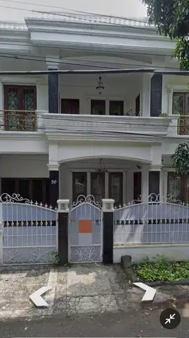 Rumah Mewah Furnished 2,5 Lantai di Rawamangun – Siap Huni, Strategis!