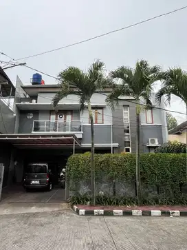 Di jual rumah Lux area Astana Anyar dalam komplek. mel