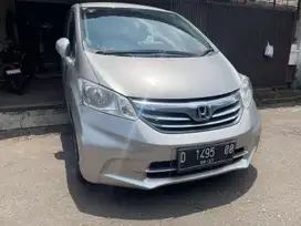 Honda Freed E psd 2012 (Dp. 15jt aza) bisa tuker tambah