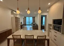 Dijual apartemen Residence8 type 3 kamar  luas 188m harga murah nego