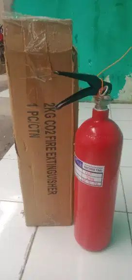Jual Apar 2kg ( Alat Pemadam kebakaran )