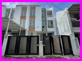 dhyana Rumah ukuran 5x20m lokasi bagus di Duri Kepa