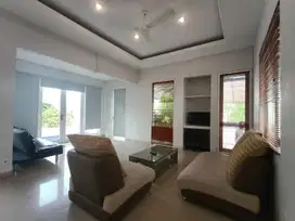 Dijual Villa murah Lokasi Premium One Gate Sistem di Taman Mumbul