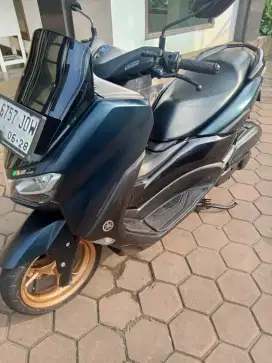 NMAX 155 non ABS 2023 CONNECTED KEYLESS WARNA MATTE GREEN