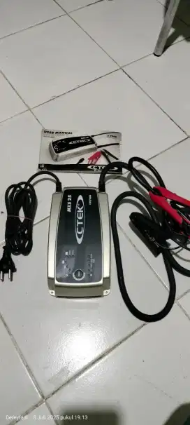 Charger accu pengisi daya semua jenis aki CTEK MS25