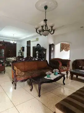 Luas Tanah 456 m2, Hook, Rumah di Kayu Putih, Jakarta Timur