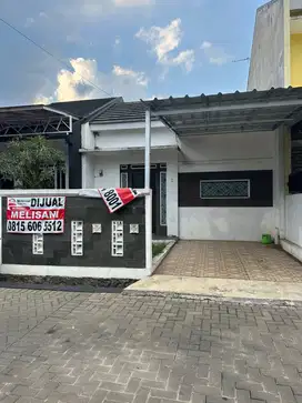 TURUN HARGA  BUTUH UANG  Dijual cepat Rumah  Pinus regency Bandung  *M