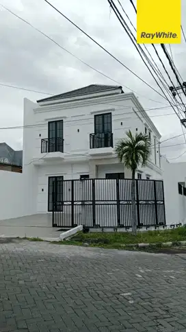 Dijual Rumah 2 lantai di Sutorejo Timur Surabaya