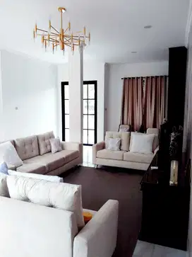 Dijual Rumah Full Furnished di Villa Melati Mas Residence