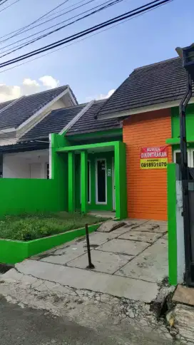 DIKONTRAKAN RUMAH PERTAHUN DI PERUMAHAN VIOLET GARDEN BINTARA BEKASI