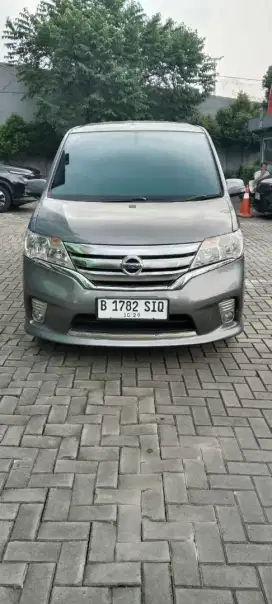 Nissan Serena 2.0 HWS AT 2014