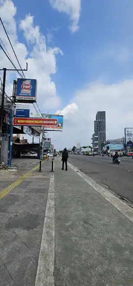 Ruko di jalan raya rawa buntu siap pakai parkiran luas