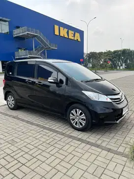 Honda Freed Sd 2013 Hitam