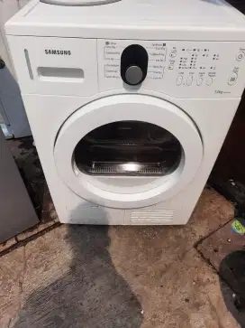 Pengering frontlouding merk samsung