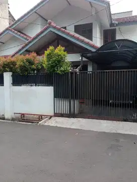 Rumah Strategis Dekat Taman Di Di Pondok Pinang Jaksel Af16757