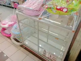 Steling Kaca Etalase Serbaguna