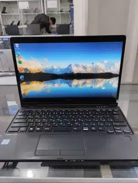 FUJITSU LIFEBOOK U939X-Intel core i5-RAM 8GB - SSD 256GB 13,3 FHD TS