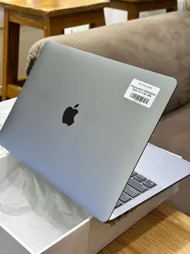 Apple Macbook Air M1 13inch 2020 Fullset