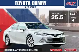 TOYOTA CAMRY V 2019 2.5 AT SUNROOF LOW KM.47RB & PAJAK PANJANG #F3ST