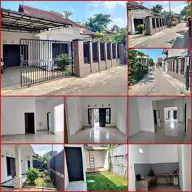 Rumah dengan tanah luas sangat nyaman dan asri berbah