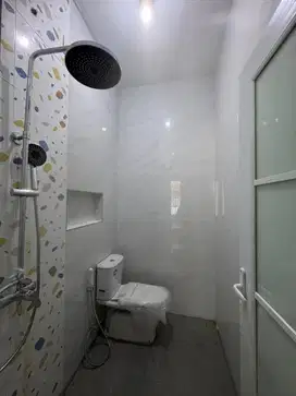 Dijual Cepat! Rumah 2 Lantai di Komples Setia Budi Vista, Harga Nego