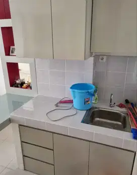 Dijual apartemen puncak Kertajaya 2 br furnish