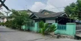 Jual via lelang rumah keren di Perum bulak macan permai kota bekasi
