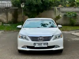 Toyota Camry 2.5 V Matic A/T 2014 Putih