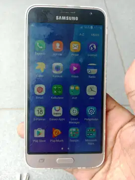 Samsung j3 2016. 4G. Ram 1/8. Original.