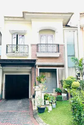 DIJUAL CEPAT - Rumah Crystal Semi Furnished SHM di Gading Serpong