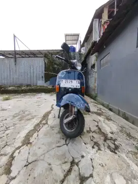 Vespa P150S sera 985